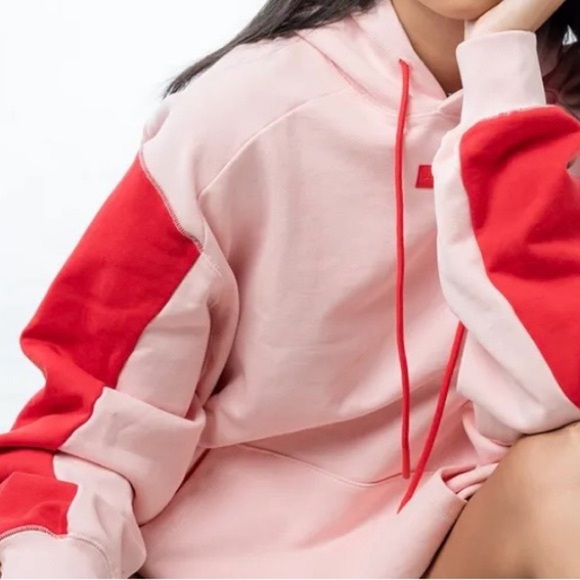 Just Ape. Other - RARE Just Ape Studios Season 1
"Split" Hoodie - Pink/Red - Limited
Web3 Merch